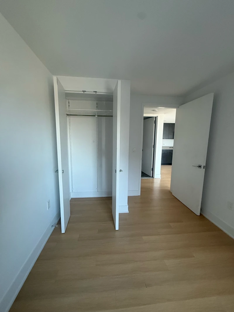 2 bedroom in Prospect Heights photo 5