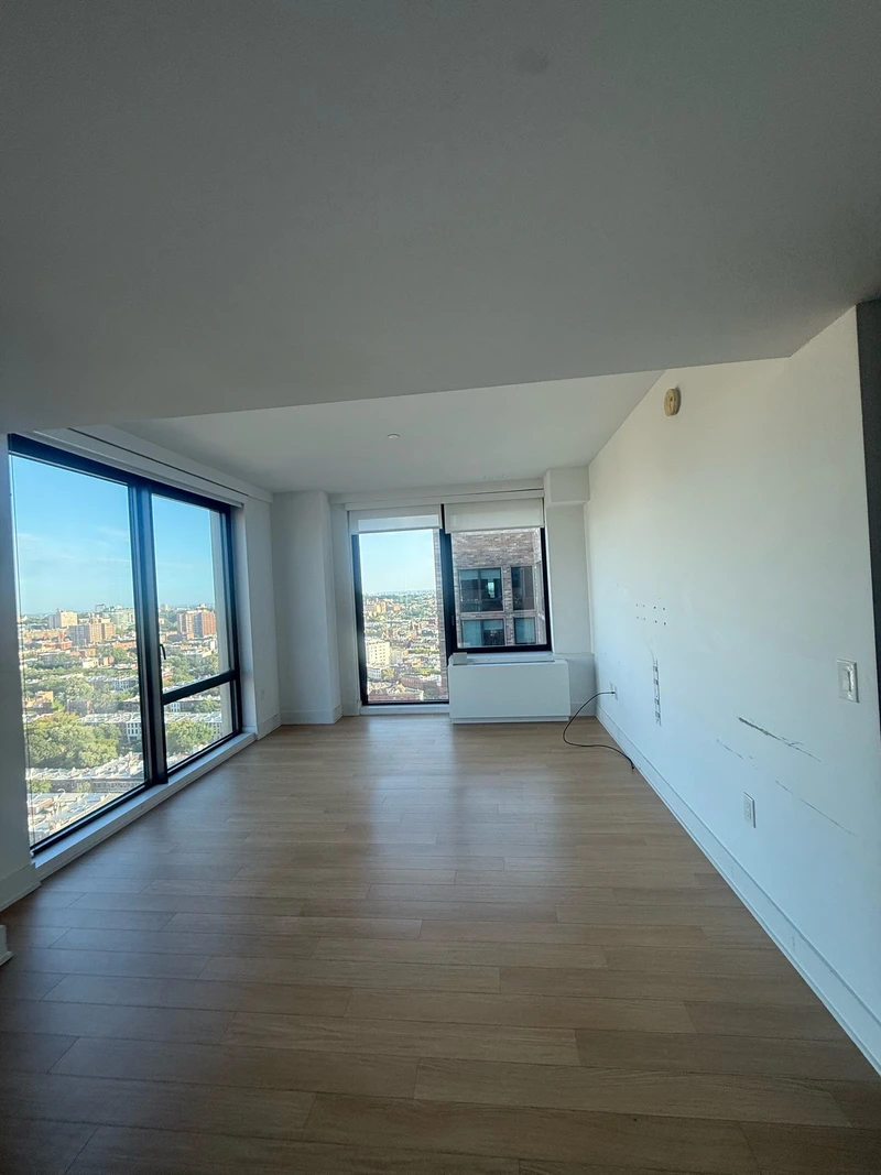 2 bedroom in Prospect Heights photo 2