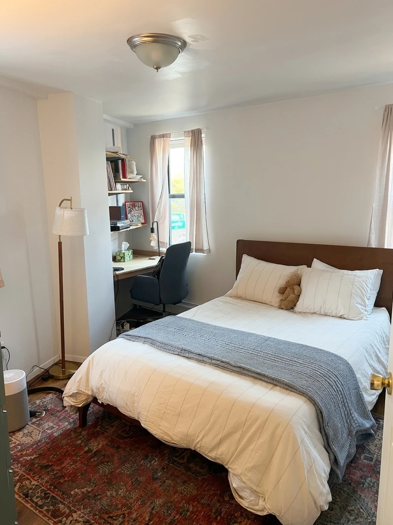 2 bedroom in Clinton Hill photo 2