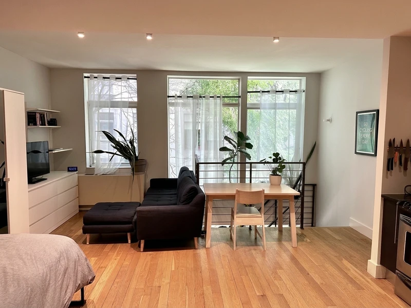 1 bedroom in Bushwick photo 3