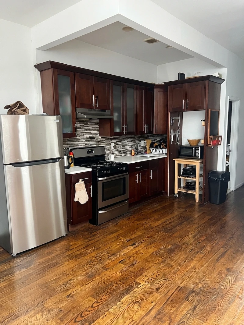 a room in Bushwick photo 3