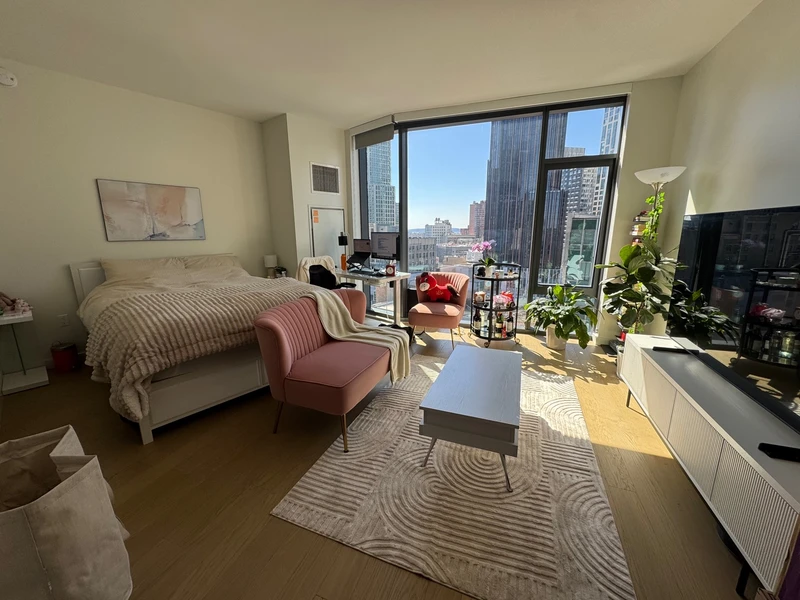 a studio in Downtown Brooklyn photo 2