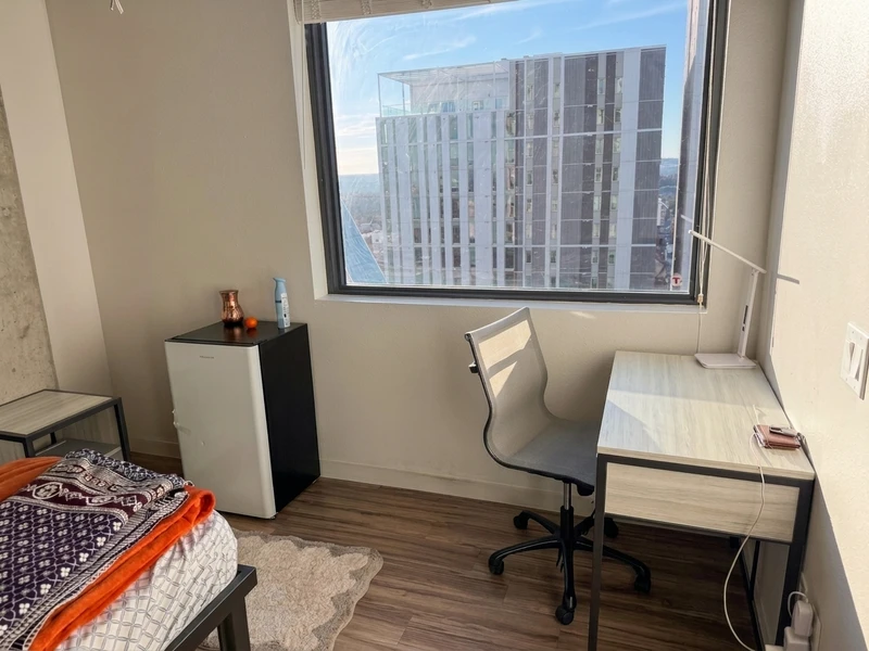 private room in Central Austin photo 3