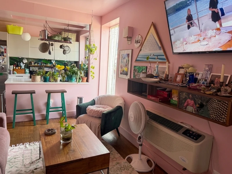 1 bedroom in East Harlem photo 13
