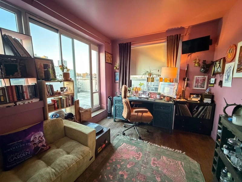 1 bedroom in East Harlem photo 17