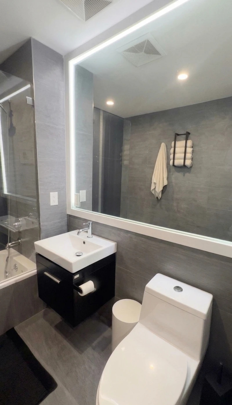 1 bedroom in Greenpoint photo 13