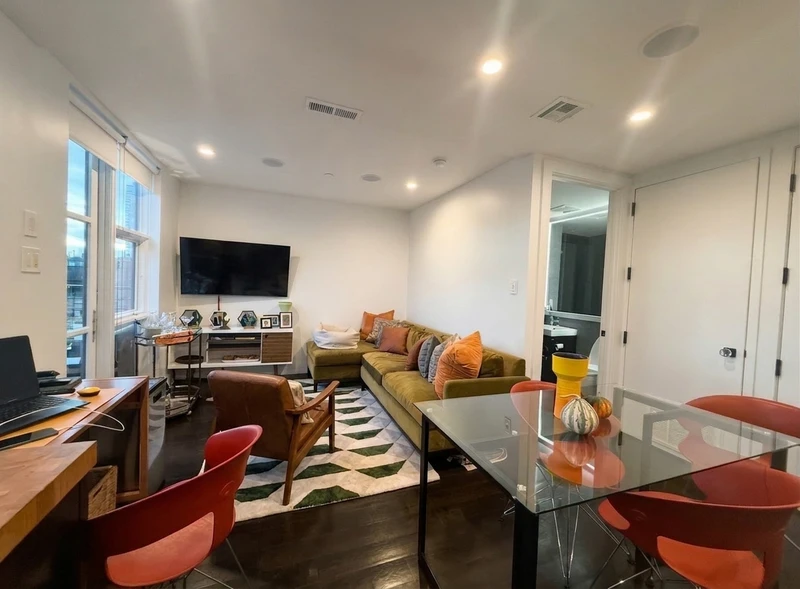 1 bedroom in Greenpoint photo 5