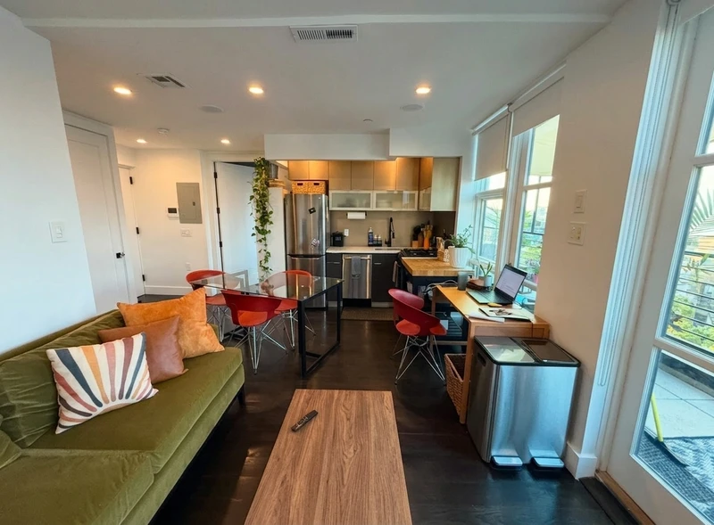 1 bedroom in Greenpoint photo 11