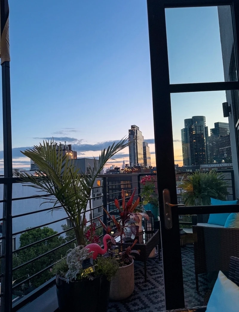 1 bedroom in Greenpoint photo 12