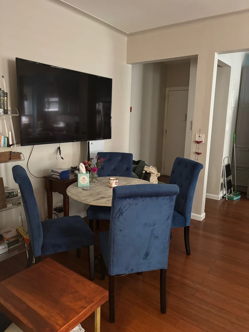 1 bedroom in Inwood photo 5