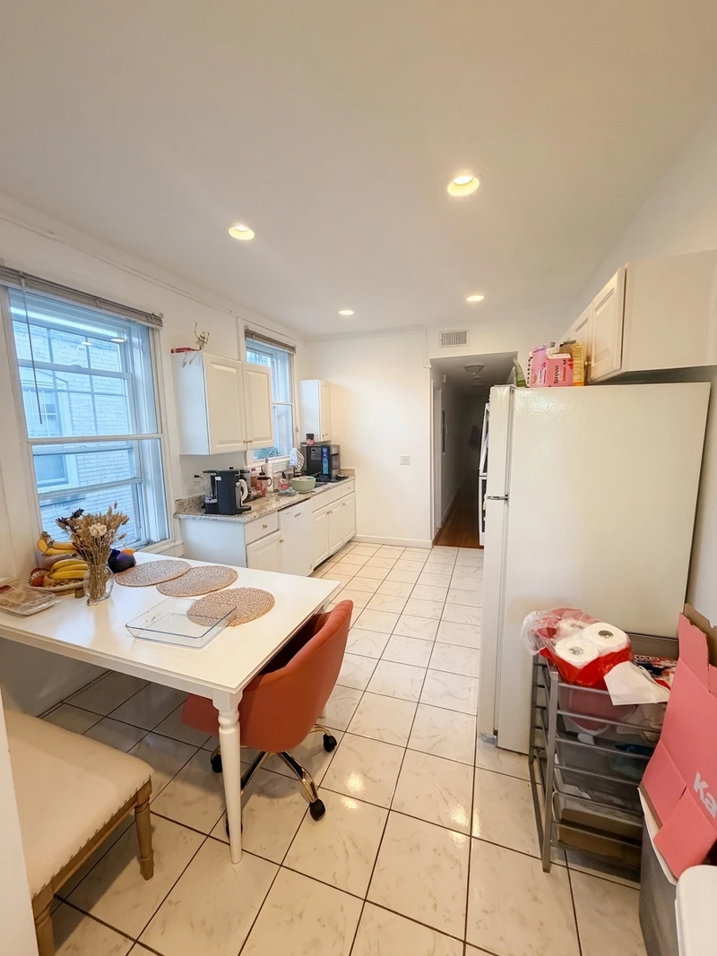 private room in North Brookline photo 2