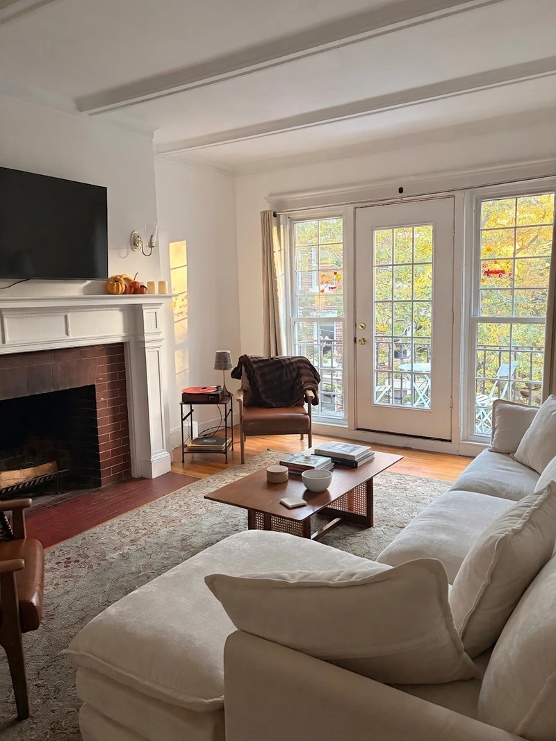private room in North Brookline photo 6