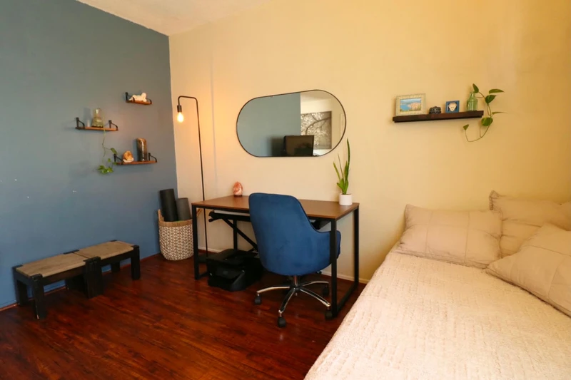 1 bedroom in Sherman Oaks photo 3
