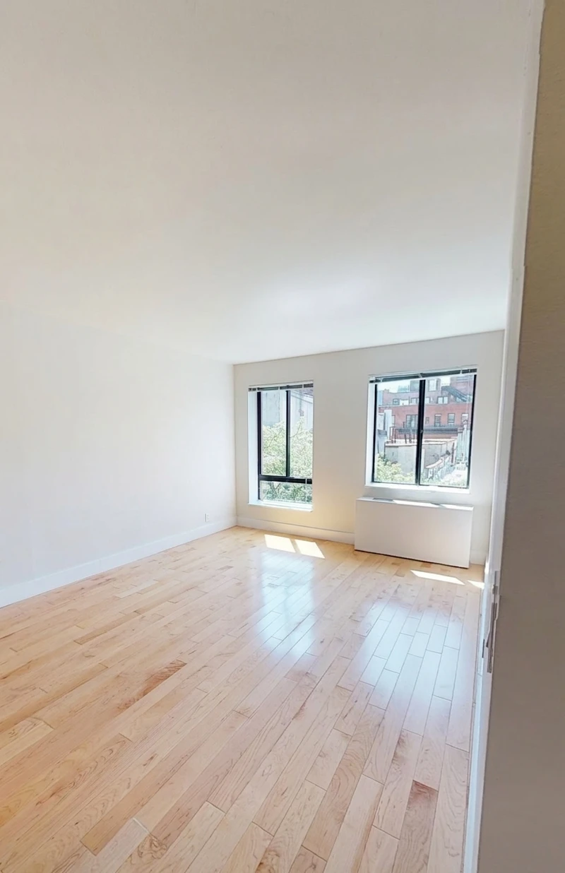 private room in Hell's Kitchen photo 2