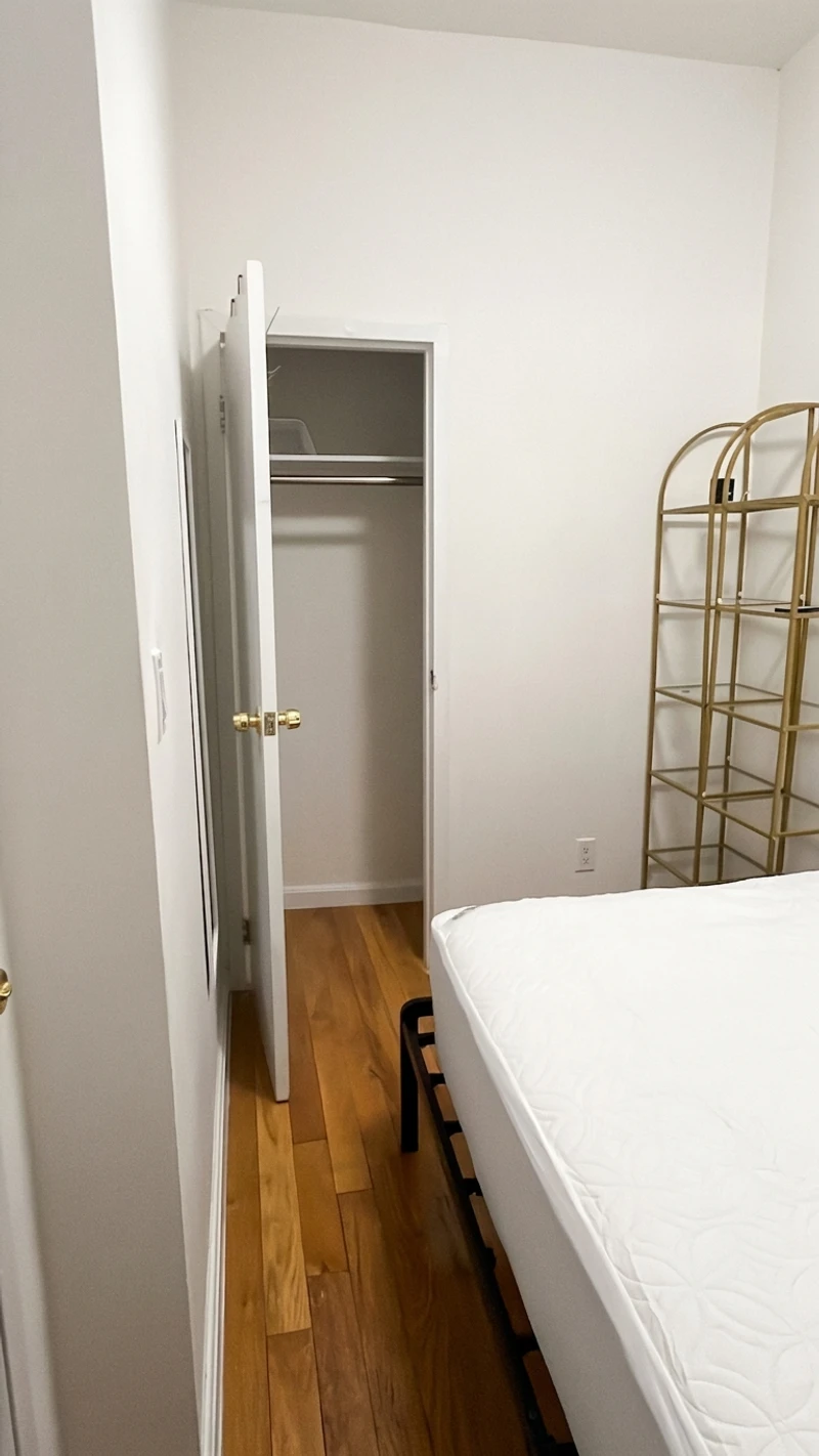 3+ bedroom in Times Square photo 4