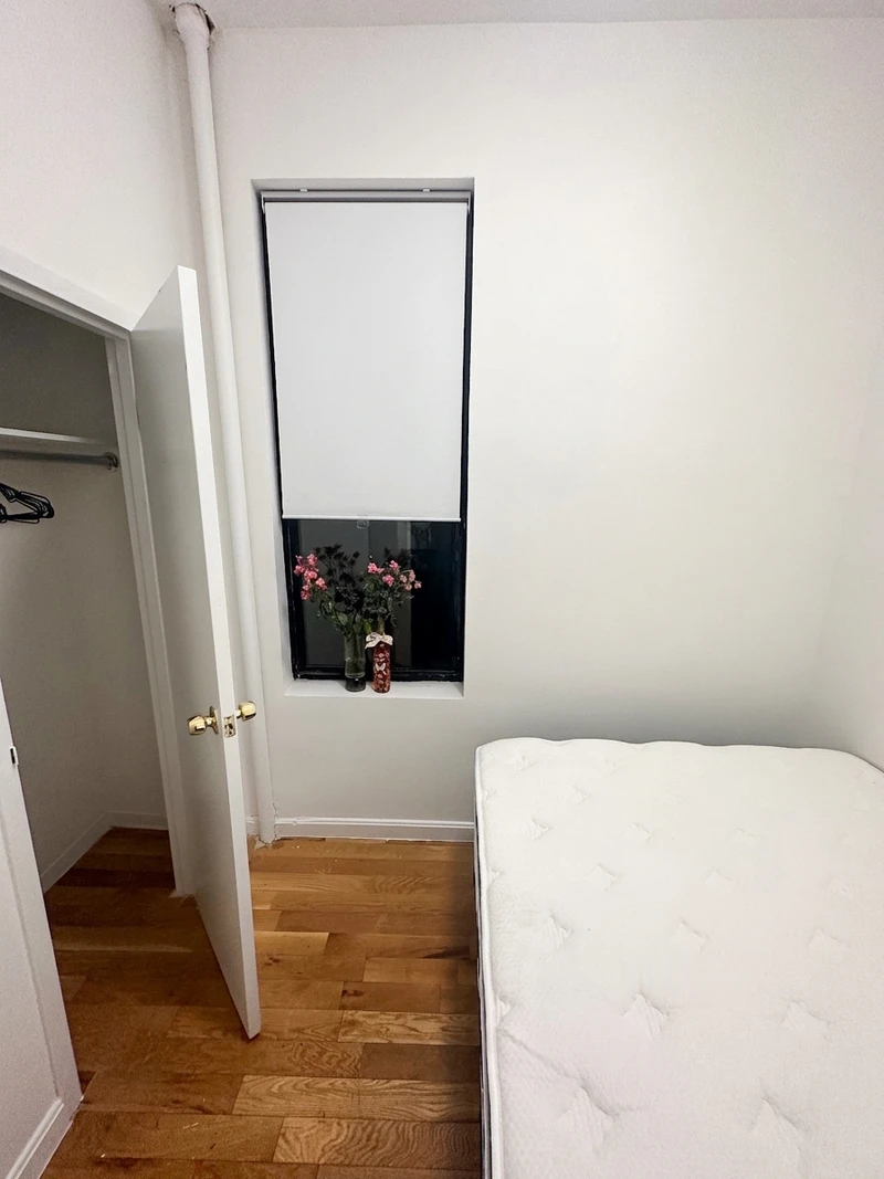 private room in Hell's Kitchen photo 4