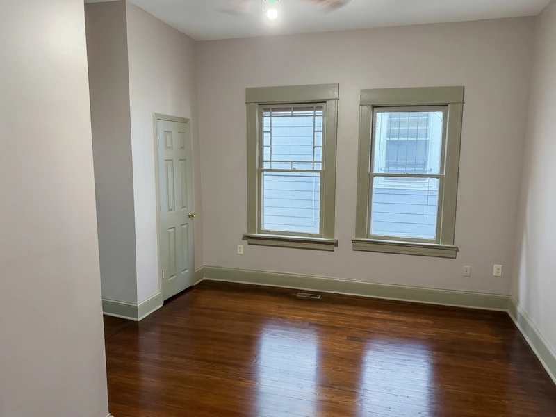 3+ bedroom in West End photo 5