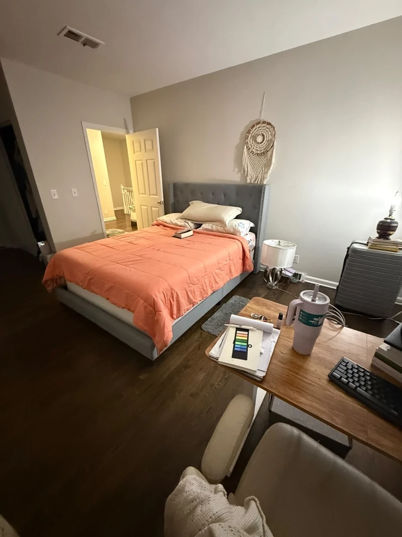 private room in Edgewater photo 8