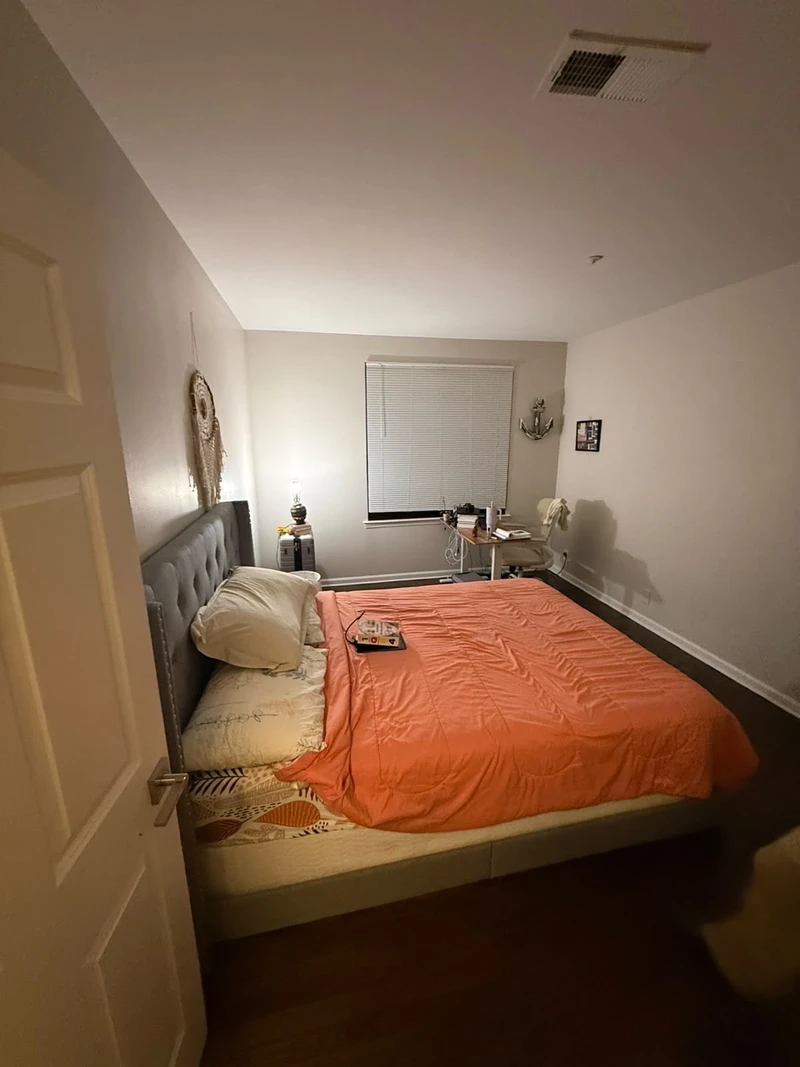 private room in Edgewater photo 2