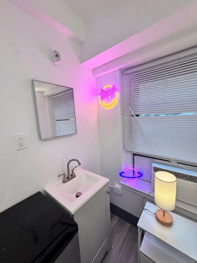 a room in Upper West Side photo 6