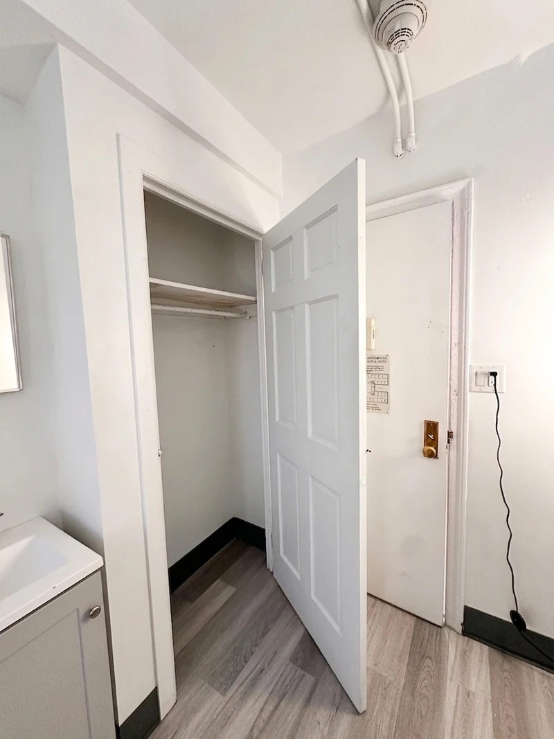 a room in Upper West Side photo 5