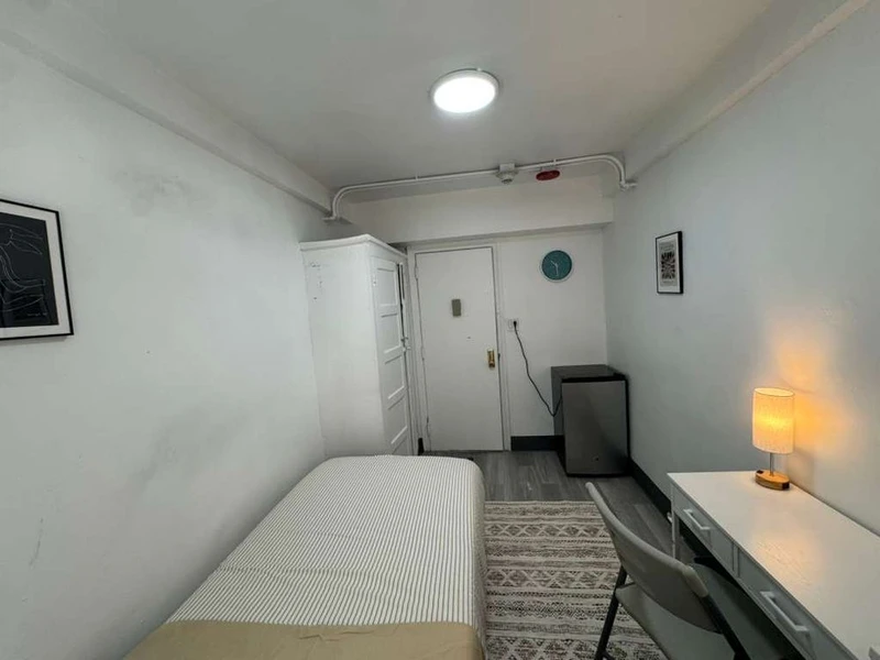 a room in Lincoln Square photo 2