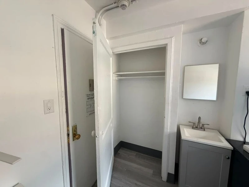 private room in Lincoln Square photo 2