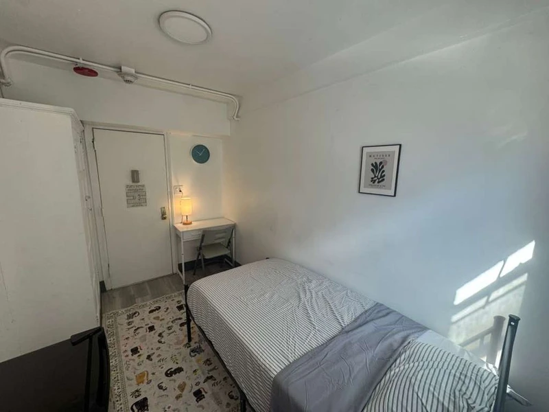 a room in Lincoln Square photo 2