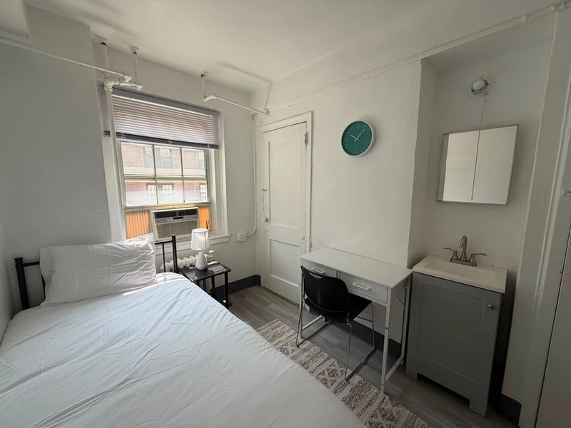 a room in Lincoln Square photo 2