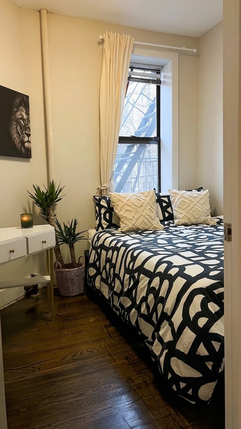 a room in Harlem Jan15-Jan28 photo 2