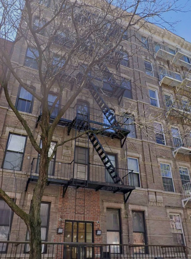 a room in East Village photo 3