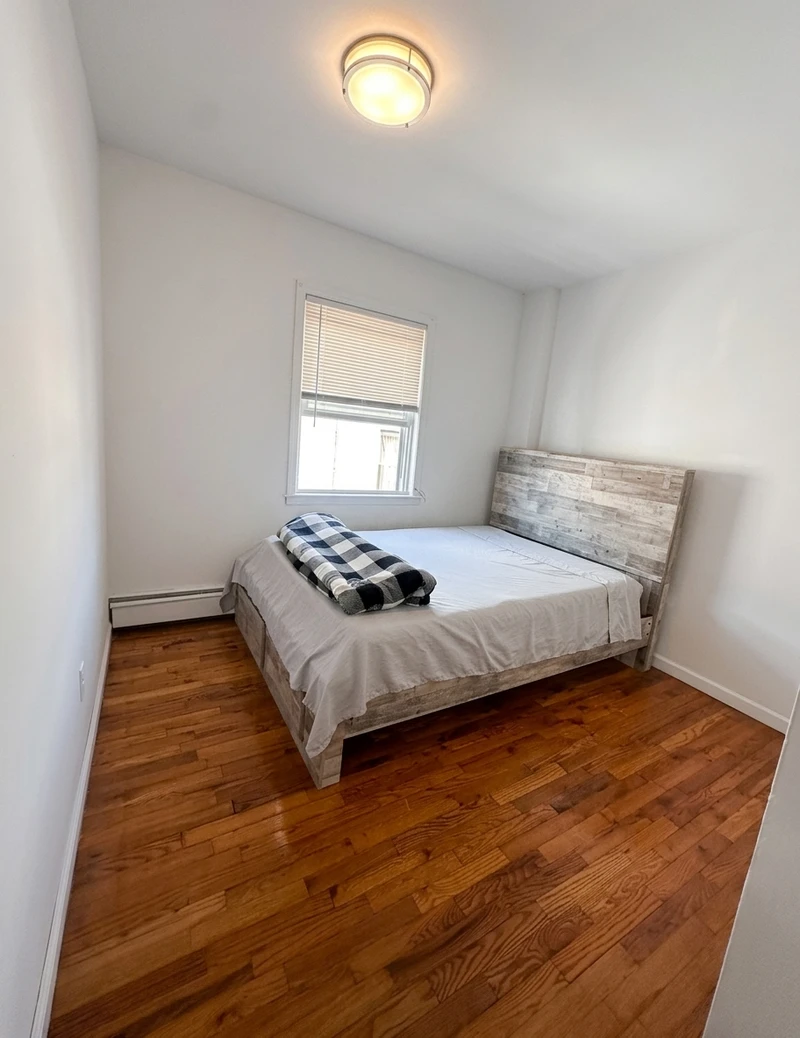 private room in Flushing photo 4