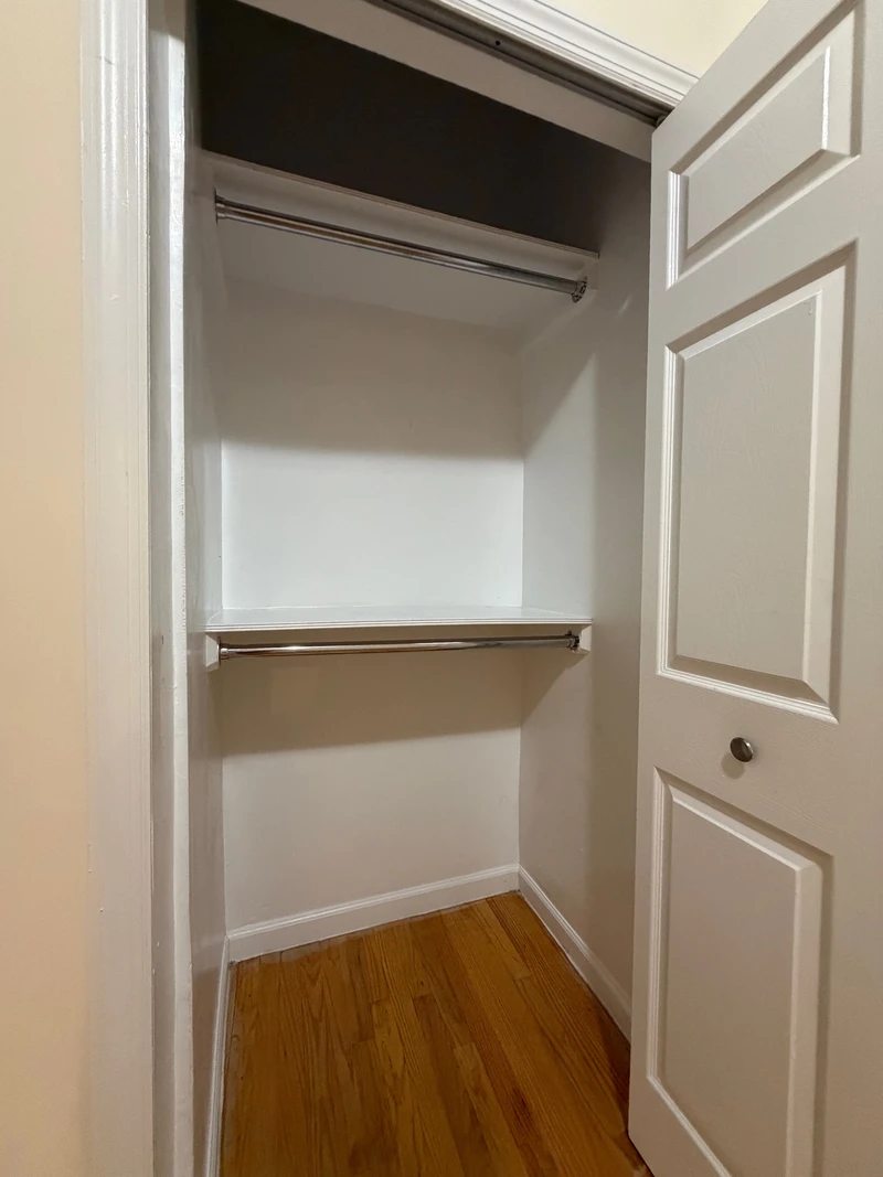 a room in Upper East Side photo 7