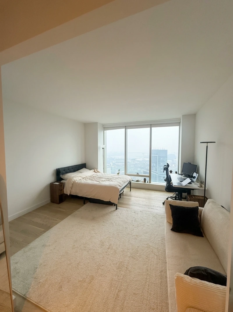 a studio in Downtown Brooklyn photo 4