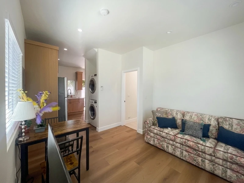 2 bedroom in Bolsa Chica-Heil photo 5