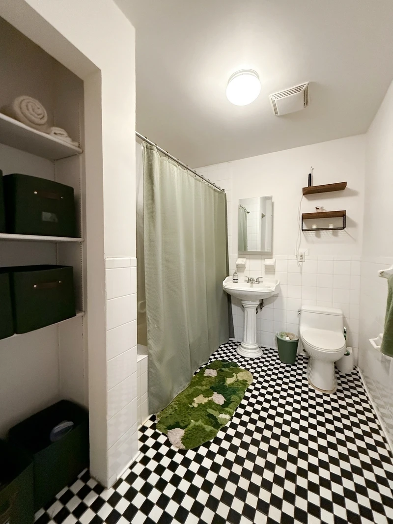 a room in Southside photo 5