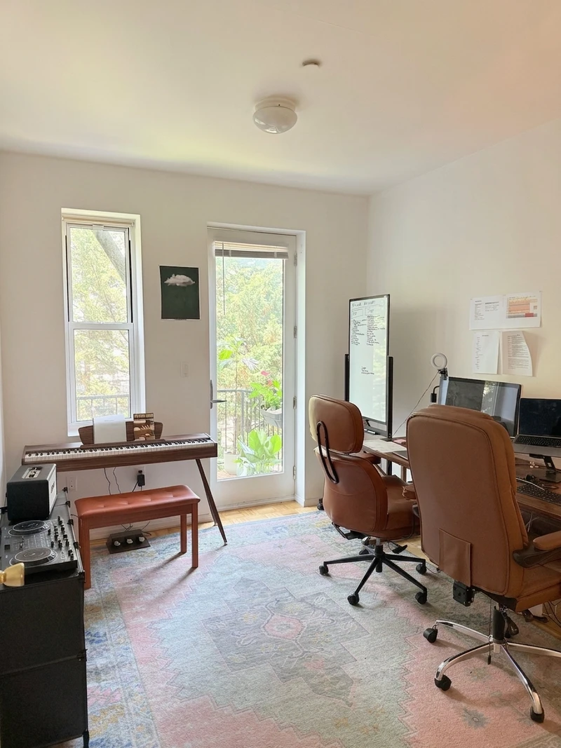 a room in Southside photo 7