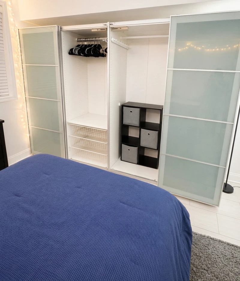a room in Northwest Washington photo 3