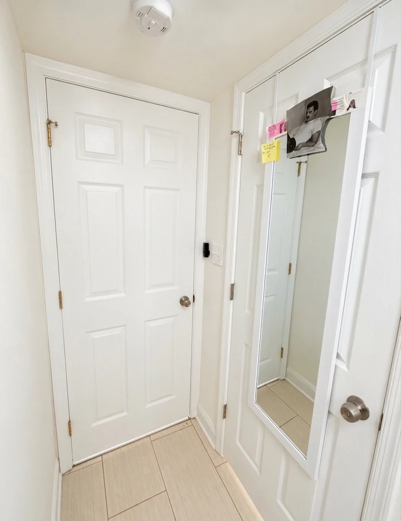 a room in Northwest Washington photo 5