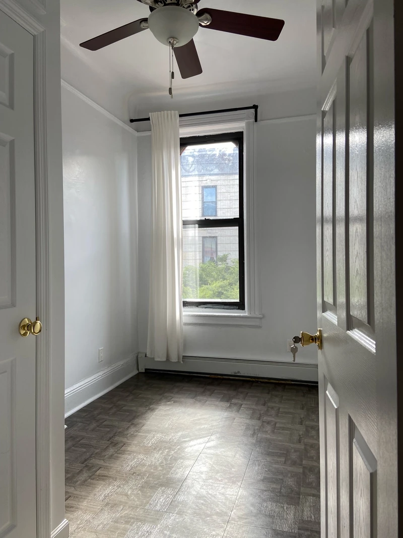 private room in Crown Heights photo 4