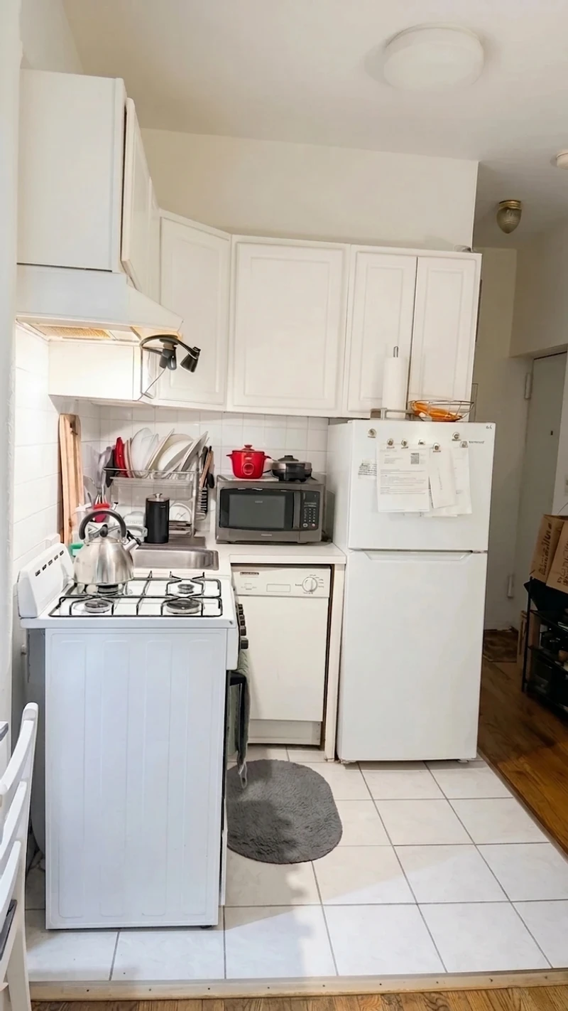 1 bedroom in Upper East Side photo 2