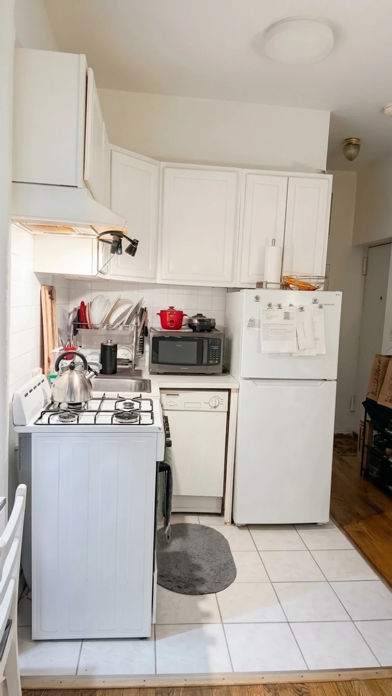 1 bedroom in Upper East Side photo 2