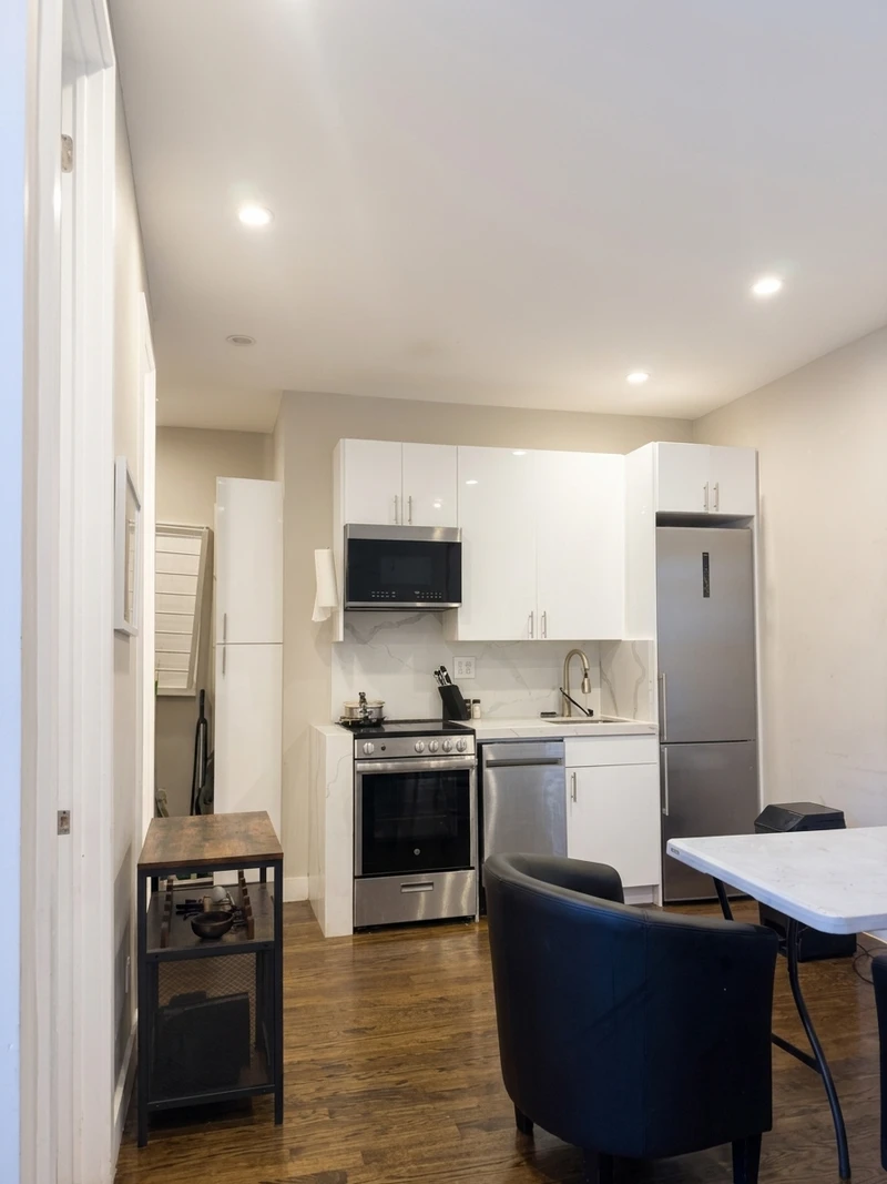 private room in East Village photo 4