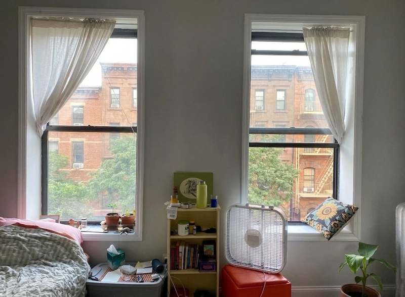 a room in Crown Heights photo 3