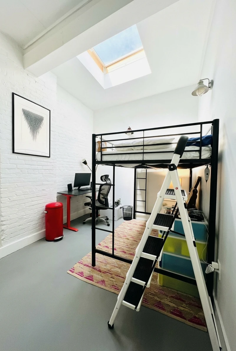 private room in Bedford-Stuyvesant photo 2