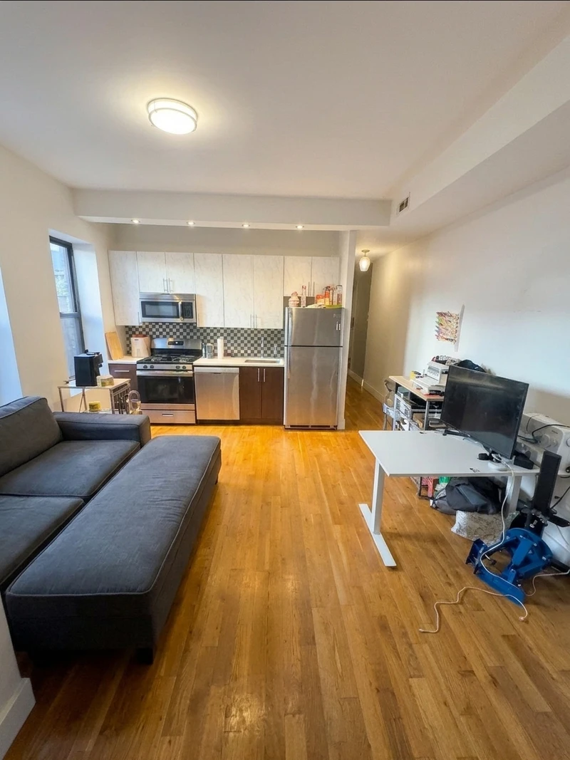 private room in Ocean Hill photo 9