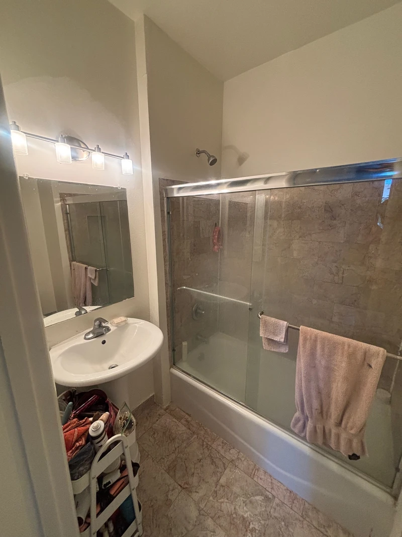 1 bedroom in Koreatown photo 8