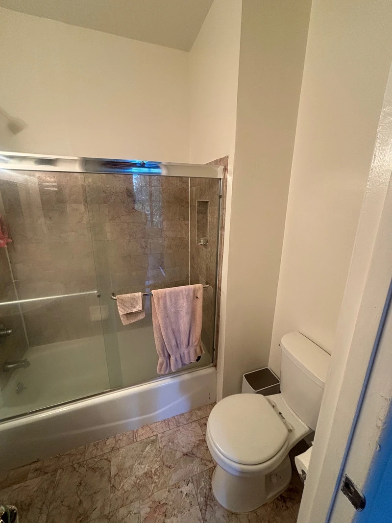 1 bedroom in Koreatown photo 9
