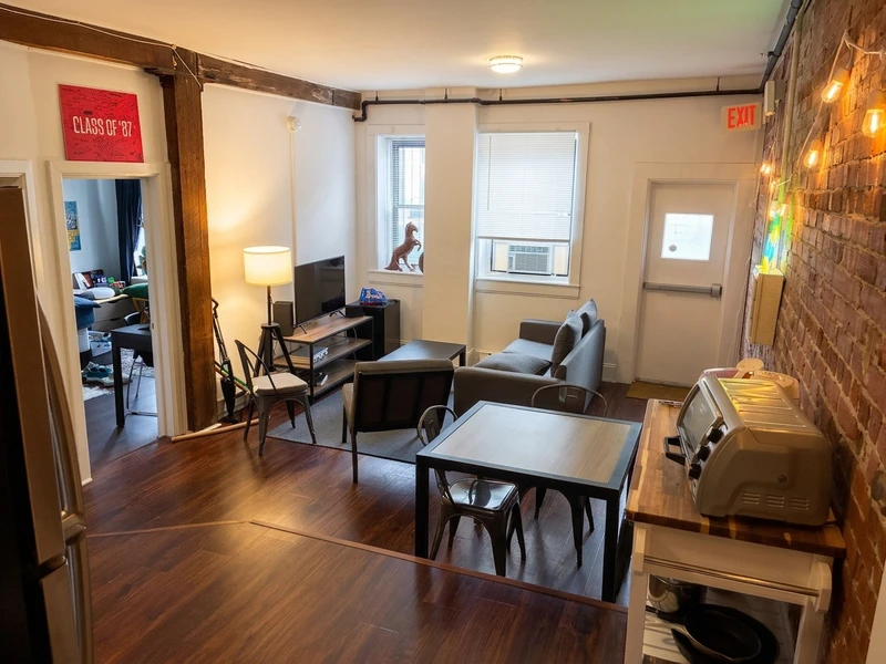 private room in University City photo 4