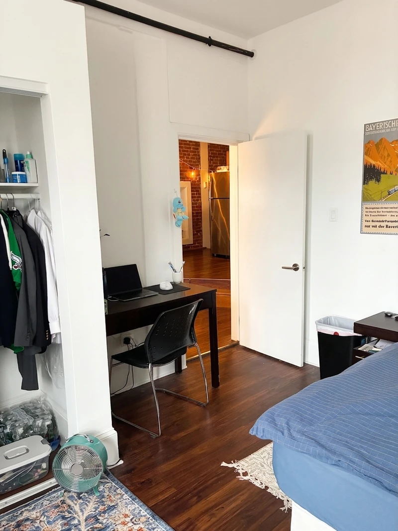 private room in University City photo 3
